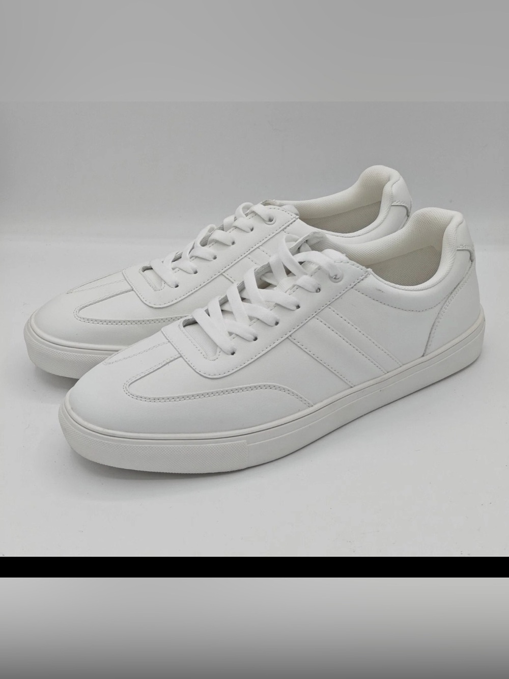 Perry Ellis Portfolio Mens Classic White Lace Up Sneakers size 8
